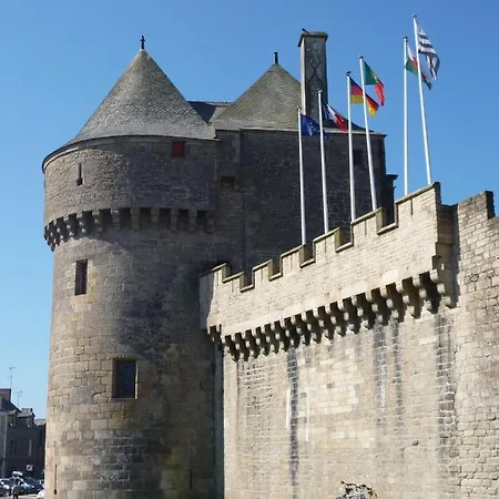 Dans Ancienne Ecole De 1850 - 2 A 4 Personnes Missillac