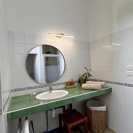 Dans Ancienne Ecole De 1850 - 2 A 4 Personnes *